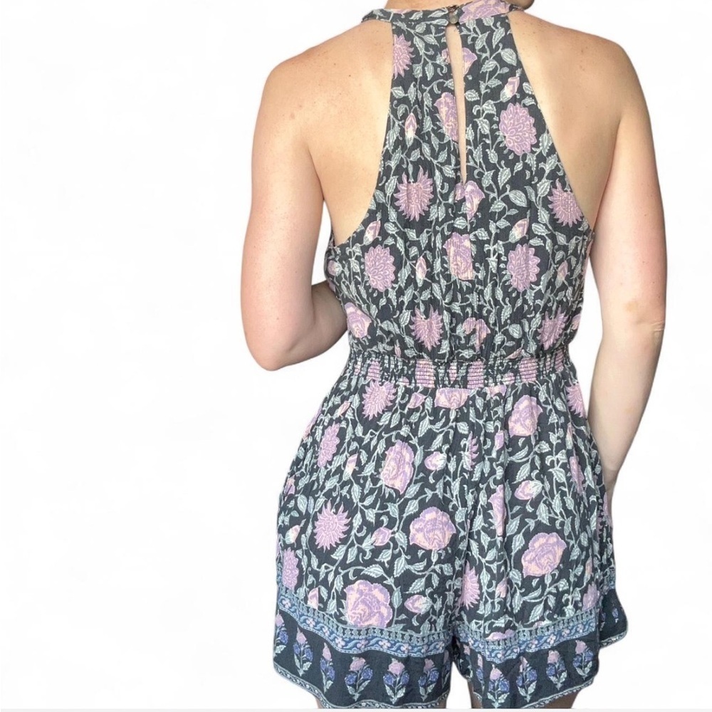 American Eagle Outfitters Gray and Purple Floral V-Neck Halter Romper size M - Picture 3 of 5